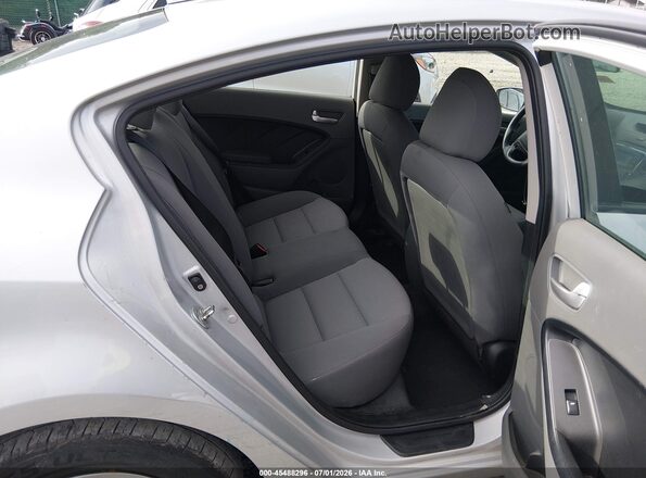 3KPFK4A76HE127149 2017 KIA FORTE Gray Vista de la etiqueta del VIN
