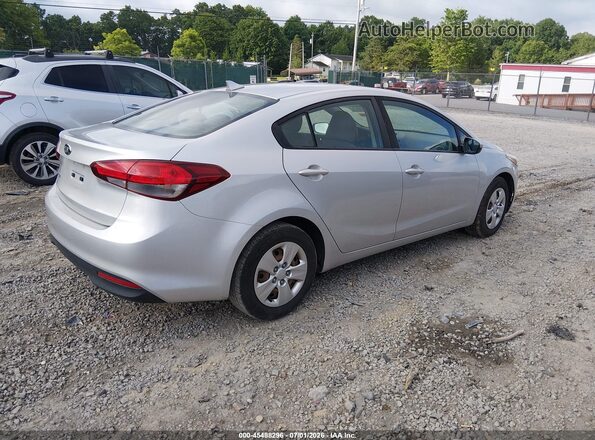 3KPFK4A76HE127149 2017 KIA FORTE Gray Trasero derecho