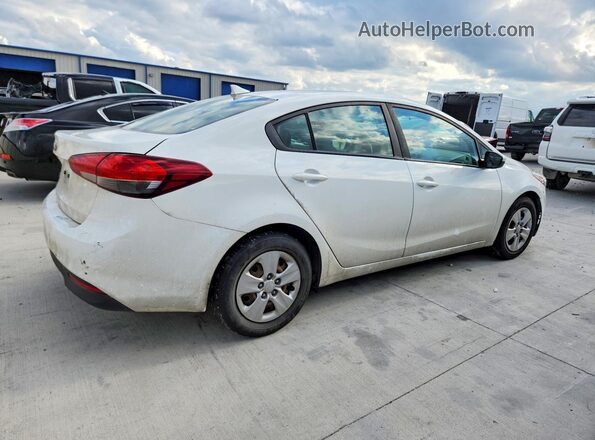 3KPFK4A76JE193223 2018 KIA FORTE White Rear right