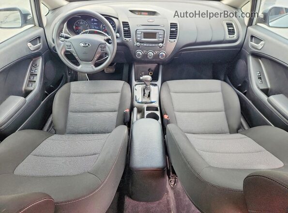3KPFK4A77HE088992 2017 KIA FORTE Silver Առջևի վահանակի տեսք