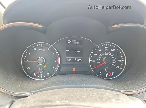 3KPFK4A77HE088992 2017 KIA FORTE Silver Սարքավորումների վահանակի տեսք