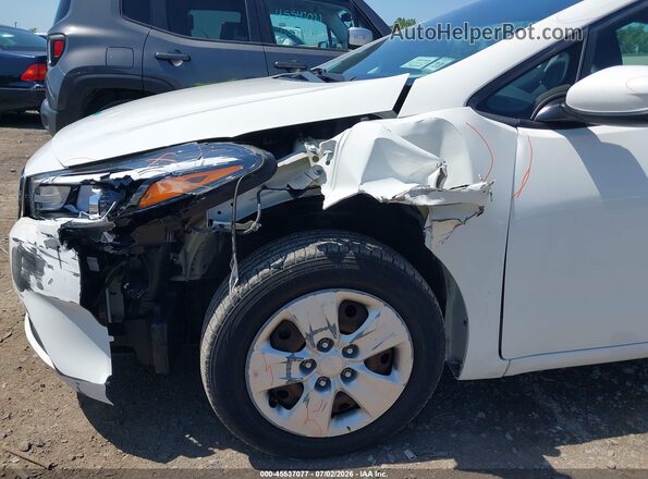 3KPFK4A77HE104351 2017 KIA FORTE White Вид щитка приладів