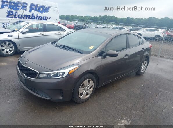 3KPFK4A77HE160743 2017 KIA FORTE Gray წინა მარცხენა ხედი სამი მეოთხედიდან