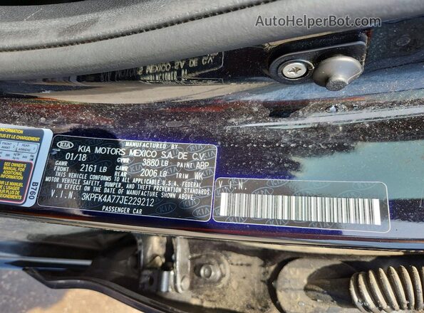 3KPFK4A77JE229212 2018 KIA FORTE Black ძრავის განყოფილების ხედი