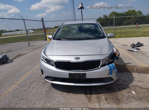 3KPFK4A78HE089729 2017 KIA FORTE Silver Rear interior view