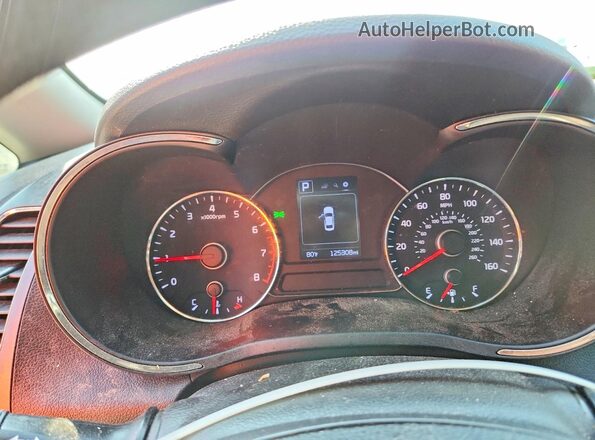 3KPFK4A78JE281514 2018 KIA FORTE Темно-бордовый Вид щитка приборов