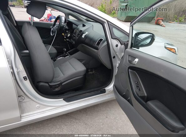 3KPFK4A79HE006776 2017 KIA FORTE Silver Front interior view