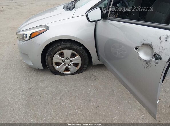 3KPFK4A79HE006776 2017 KIA FORTE Silver Front view