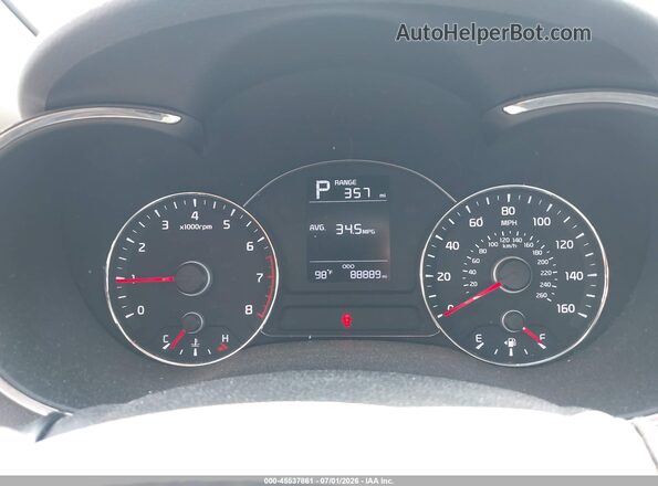 3KPFK4A79HE093966 2017 KIA FORTE Silver Հետևի նստատեղերի տեսք