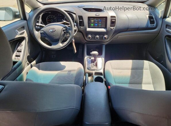 3KPFK4A79HE133589 2017 KIA FORTE Silver Вид панелі приладів