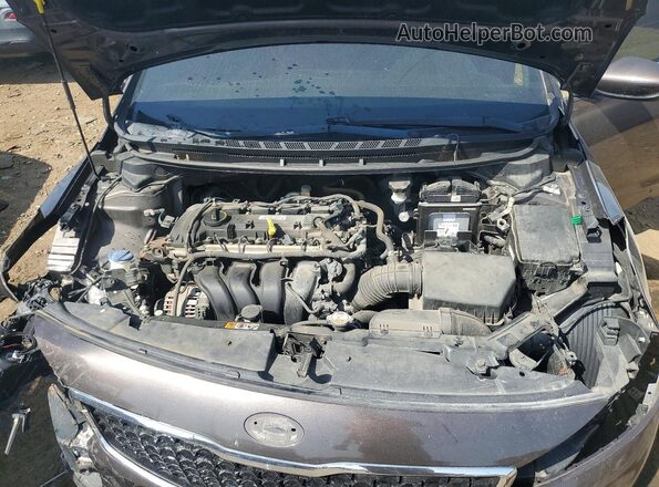 3KPFK4A79HE153776 2017 KIA FORTE Brown Rear interior view