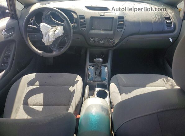 3KPFK4A7XHE032917 2017 KIA FORTE Black Vista del salpicadero