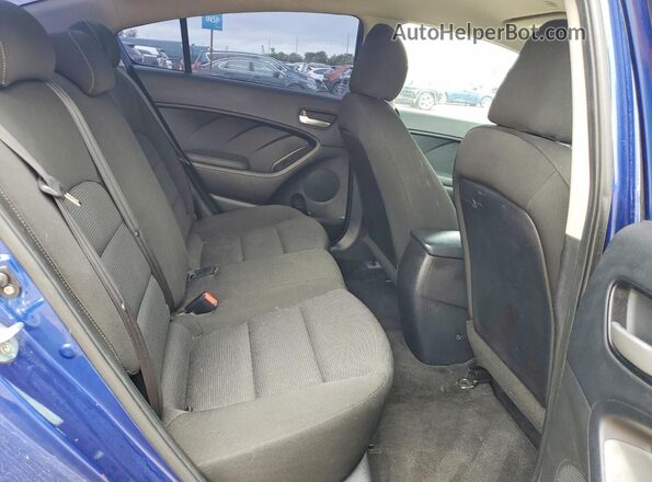 3KPFK4A7XHE137988 2017 KIA FORTE Blue Rear seats view
