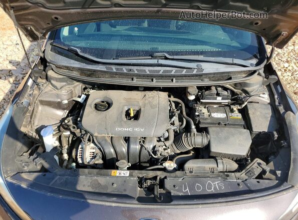 3KPFK4A7XJE175355 2018 KIA FORTE Gray Vista interior trasera