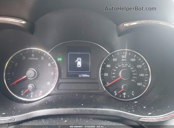 3KPFK4A7XJE281143 2018 KIA FORTE White Widok tylnych siedzeń