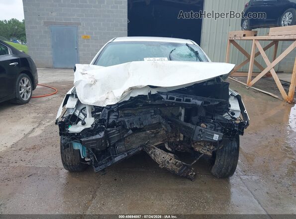 3KPFK4A7XJE281143 2018 KIA FORTE White Widok deski rozdzielczej