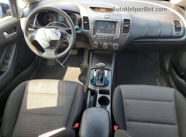 3KPFL4A70JE204505 2018 KIA FORTE Blue Вид панелі приладів