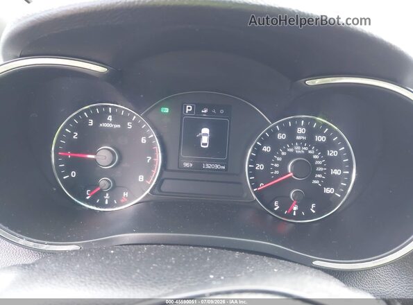 3KPFL4A71HE136998 2017 KIA FORTE Burgundy Հետևի նստատեղերի տեսք