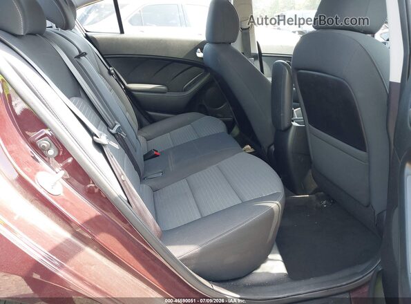 3KPFL4A71HE136998 2017 KIA FORTE Burgundy VIN կոդի պիտակի տեսք