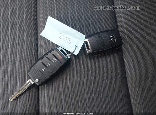 3KPFL4A71JE242616 2018 KIA FORTE Black Vista del salpicadero
