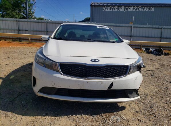 3KPFL4A72HE036151 2017 KIA FORTE Белый Вид спереди