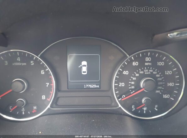 3KPFL4A72HE112032 2017 KIA FORTE Blue Հետևի նստատեղերի տեսք
