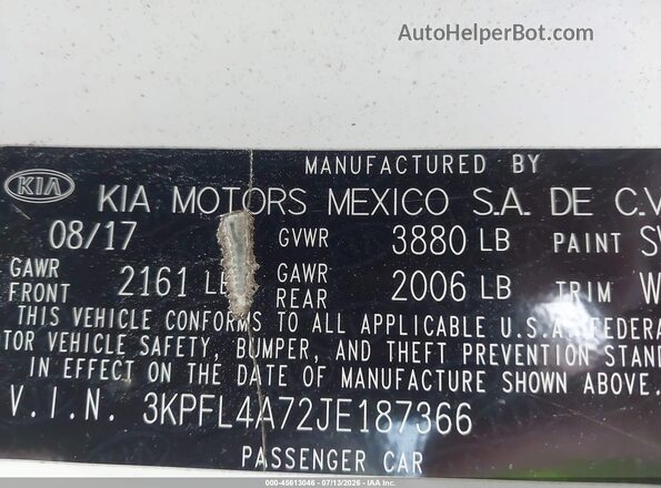 3KPFL4A72JE187366 2018 KIA FORTE White Widok komory silnika