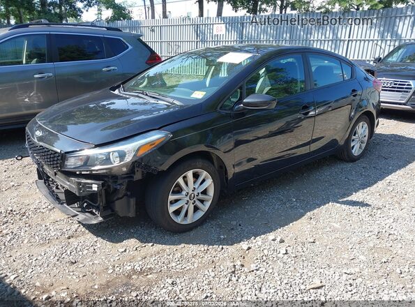 3KPFL4A73HE101296 2017 KIA FORTE Black Przód lewy