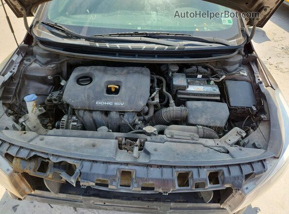 3KPFL4A73JE220486 2018 KIA FORTE Gray უკანა სალონის ხედი