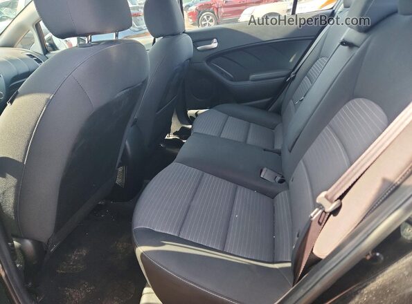 3KPFL4A73JE244111 2018 KIA FORTE Black Հետևի նստատեղերի տեսք