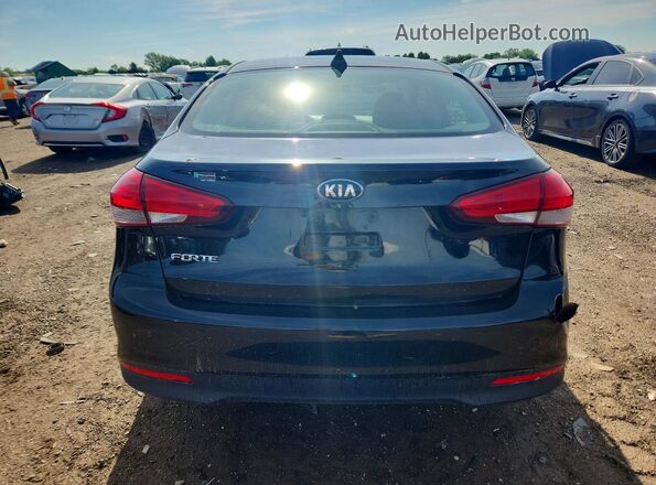3KPFL4A73JE244111 2018 KIA FORTE Black Հետևի տեսք