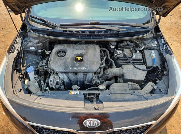 3KPFL4A73JE255481 2018 KIA FORTE Black Widok wnętrza z tyłu