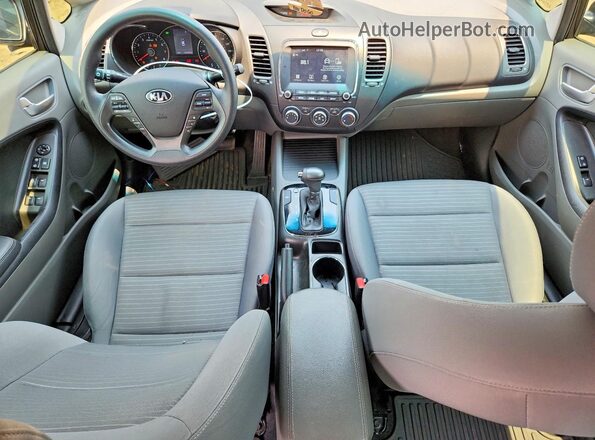 3KPFL4A73JE255481 2018 KIA FORTE Black Widok deski rozdzielczej