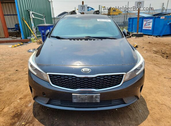3KPFL4A73JE255481 2018 KIA FORTE Black Widok z przodu