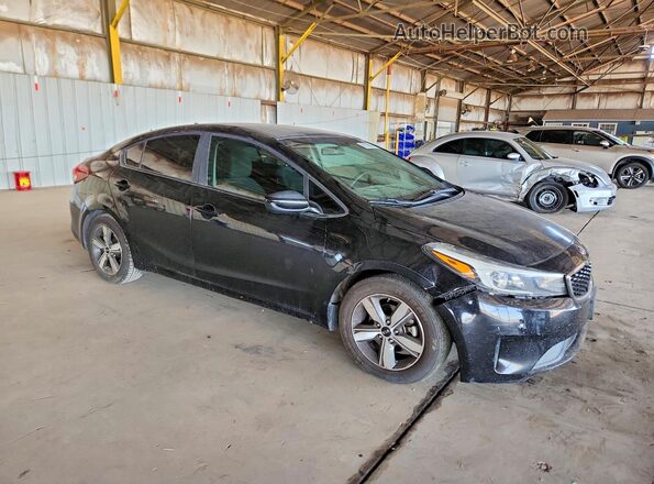 3KPFL4A73JE261135 2018 KIA FORTE Black Delantero derecho