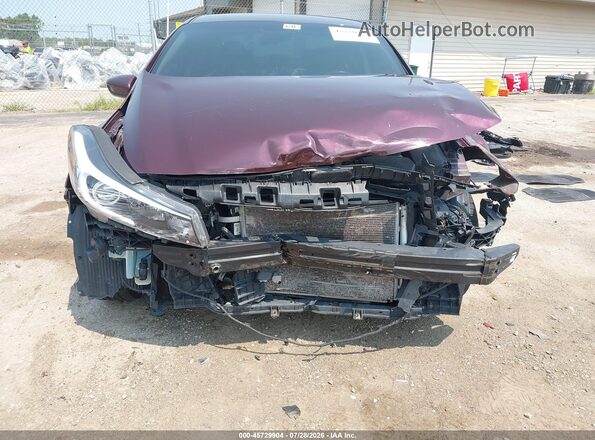3KPFL4A74HE012949 2017 KIA FORTE Maroon Вид спереду