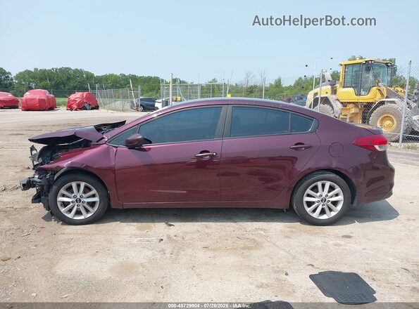 3KPFL4A74HE012949 2017 KIA FORTE Maroon 