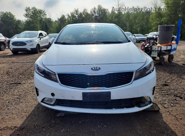 3KPFL4A74HE056076 2017 KIA FORTE White Вид спереду