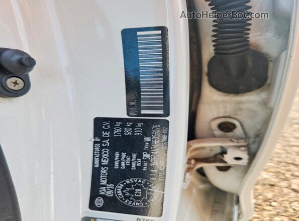 3KPFL4A74HE056076 2017 KIA FORTE White Вид підкапотного простору