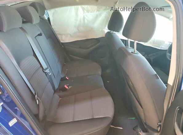 3KPFL4A74JE215801 2018 KIA FORTE Blue Widok tylnych siedzeń