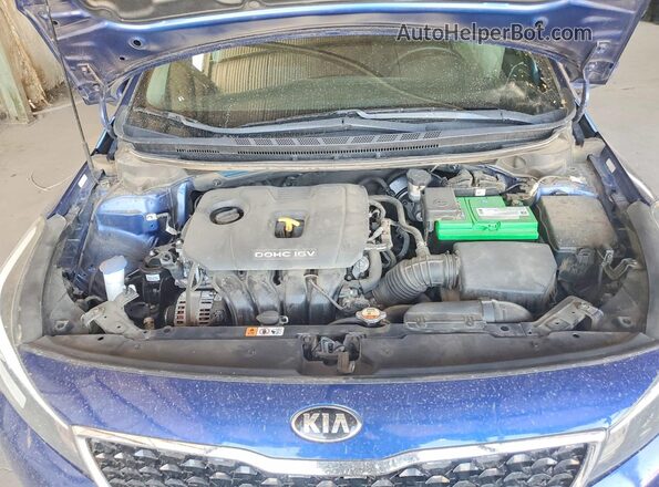 3KPFL4A74JE215801 2018 KIA FORTE Blue Widok wnętrza z tyłu