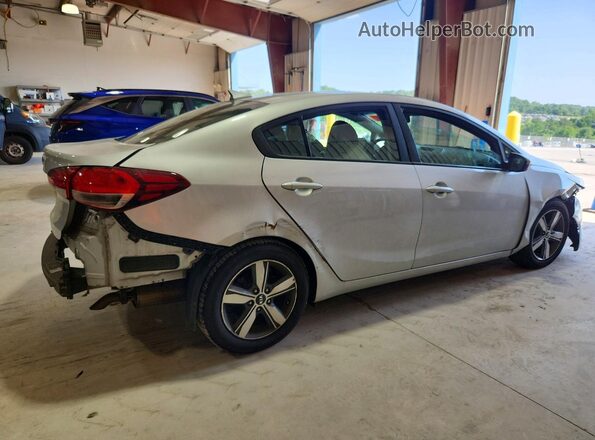 3KPFL4A74JE239841 2018 KIA FORTE Silver უკანა მარჯვენა