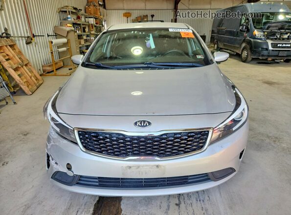 3KPFL4A74JE239841 2018 KIA FORTE Silver წინა ხედი