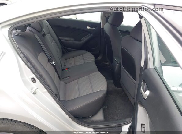 3KPFL4A74JE242433 2018 KIA FORTE Silver Widok naklejki z numerem VIN