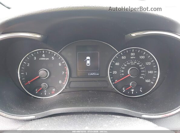3KPFL4A74JE242433 2018 KIA FORTE Silver Widok tylnych siedzeń