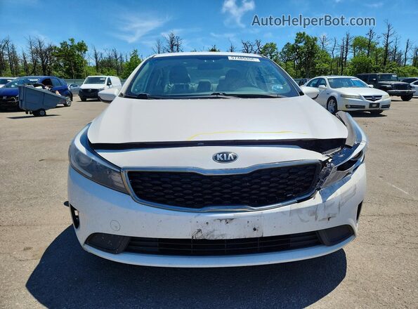 3KPFL4A75HE062890 2017 KIA FORTE White Դիմացի տեսք