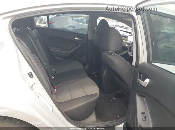 3KPFL4A75HE131982 2017 KIA FORTE Серебряный Вид наклейки с VIN-кодом