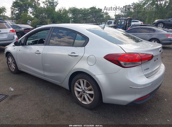 3KPFL4A75HE131982 2017 KIA FORTE Серебряный Задняя левая четверть