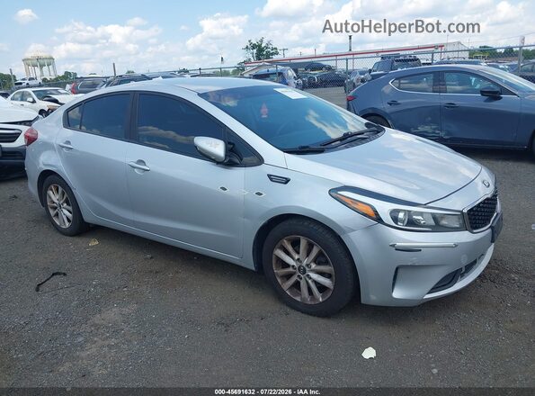 3KPFL4A75HE131982 2017 KIA FORTE Серебряный Вид щитка приборов