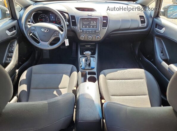 3KPFL4A75JE190827 2018 KIA FORTE Black წინა პანელის ხედი